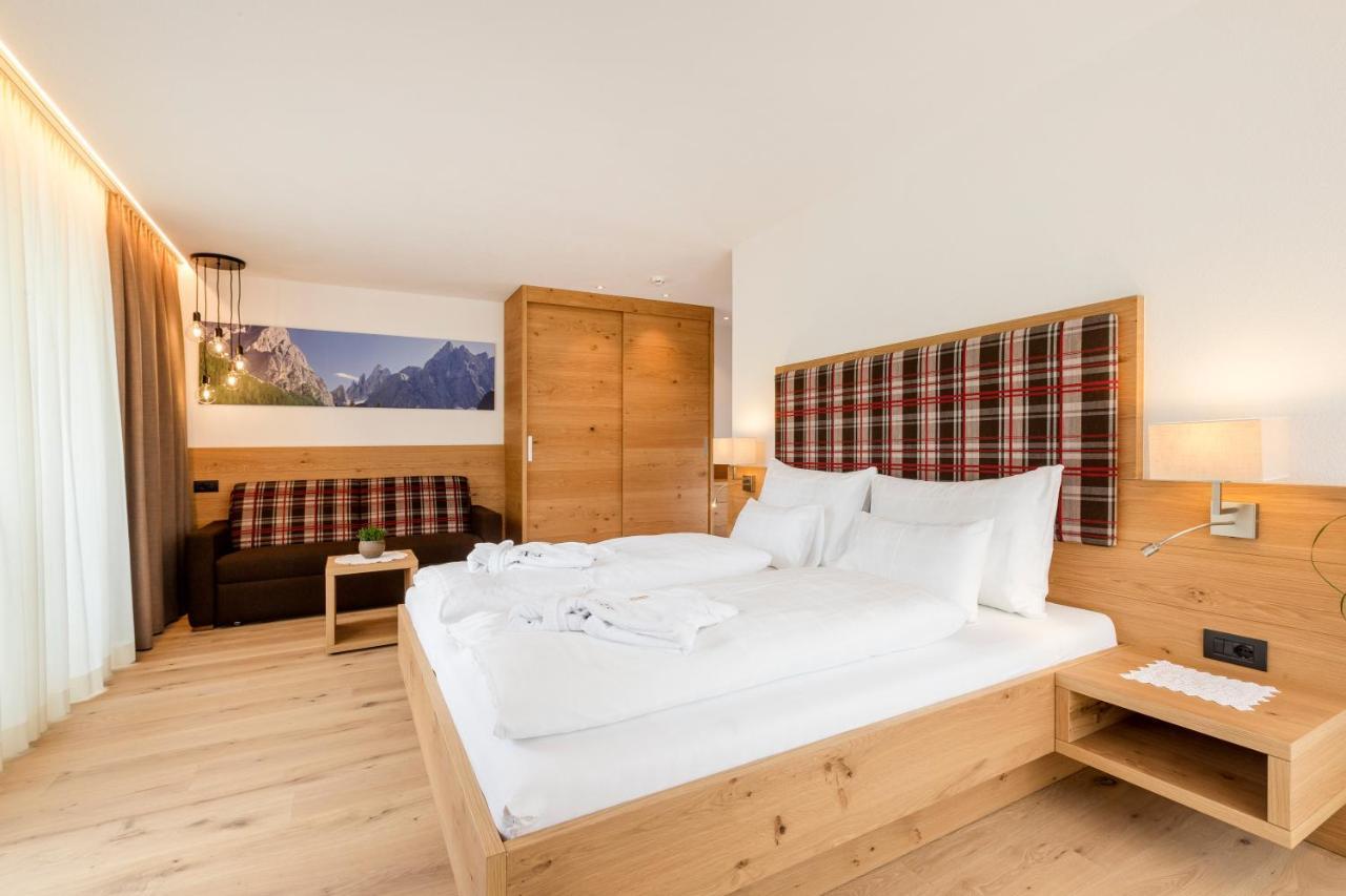Quadruple Room with Mountain View,757376857:JPEG